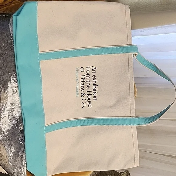 Tiffany&Co large tote bag .... New great gift - Picture 4 of 8